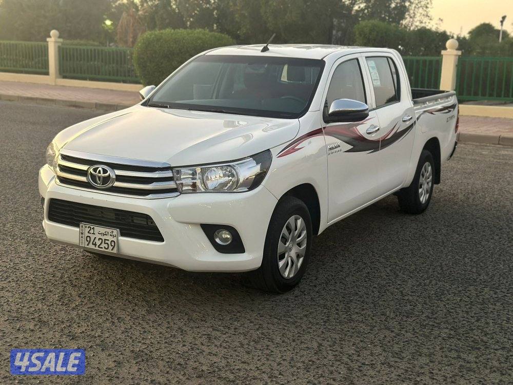 وانيت هيلوكس 2023 وكالة9