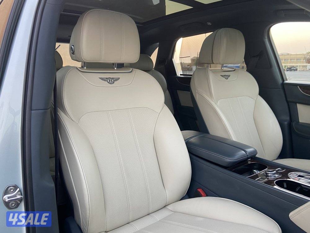 بنتلي بينتايجا موديل 2018 _12 سلندر وارد الوكاله صبغ الوكاله4