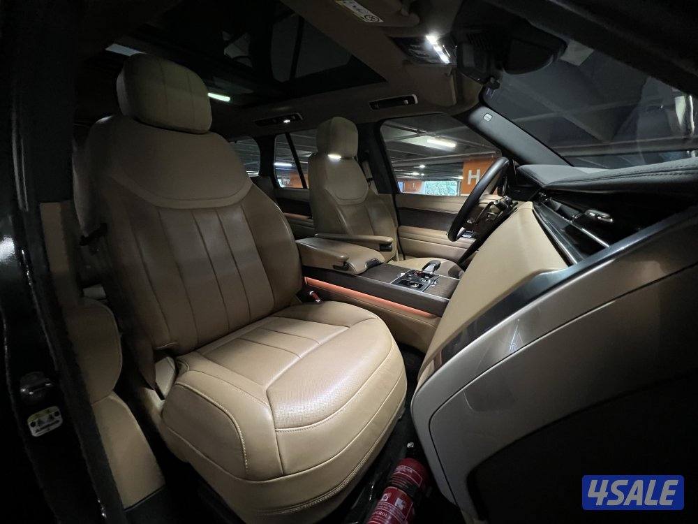 Range Rover HSE P530 Model 20237