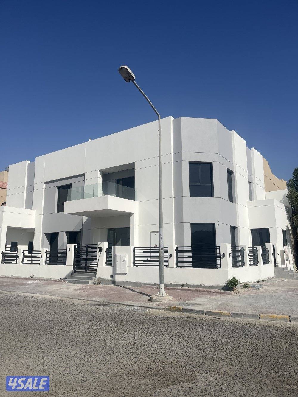 للإجار فيلا تشطيب جديد4