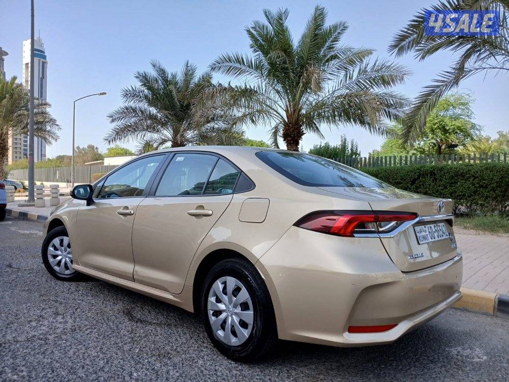 تويوتا كورولا 2022 ماشي ٥٨ كم بحاله ممتازه1