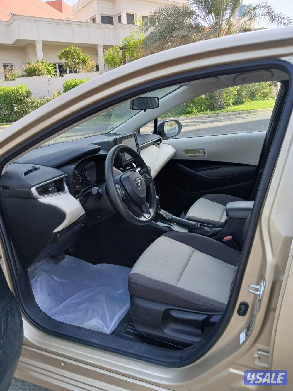 تويوتا كورولا 2022 ماشي ٥٨ كم بحاله ممتازه5