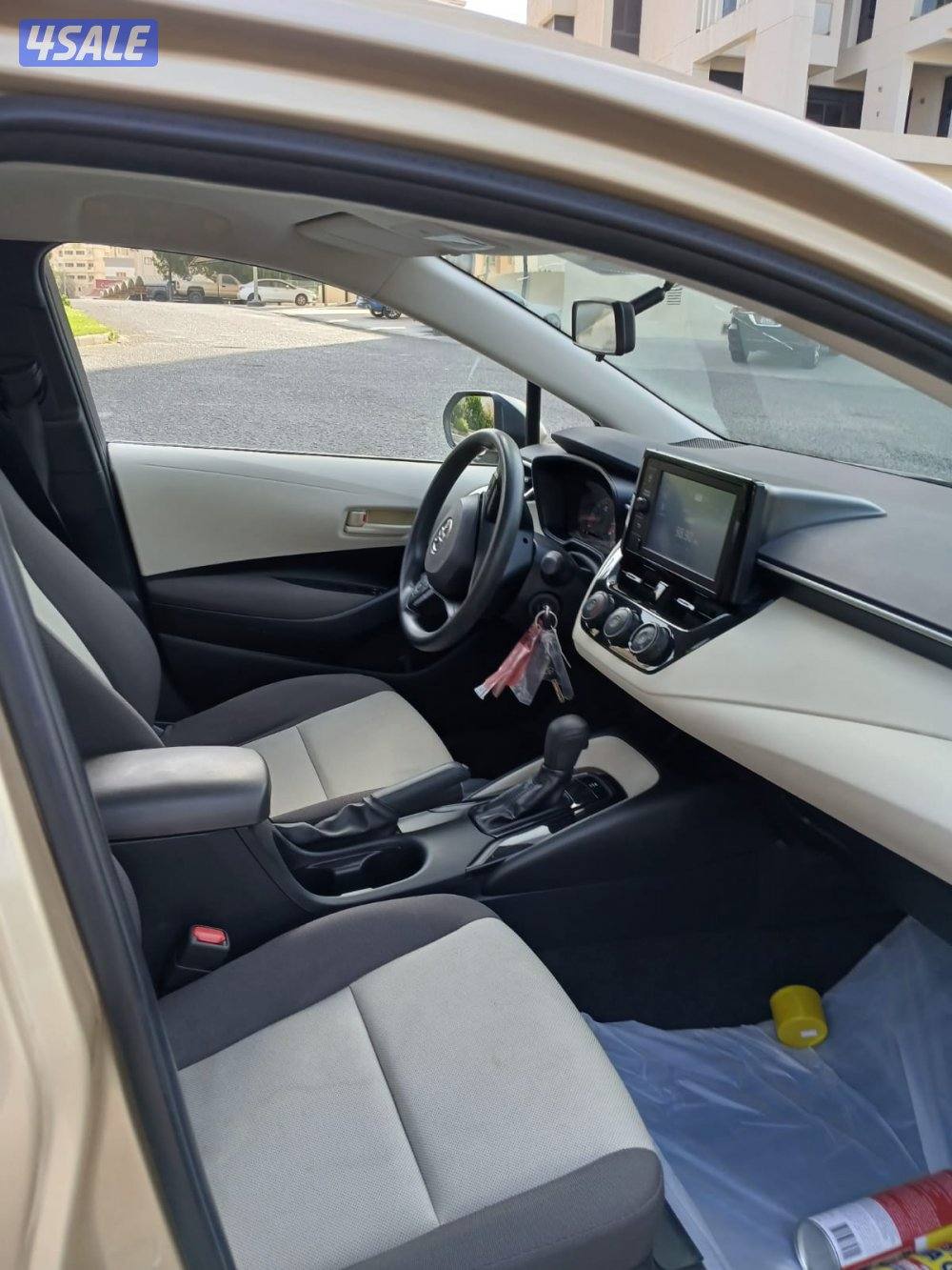 تويوتا كورولا 2022 ماشي ٥٨ كم بحاله ممتازه8