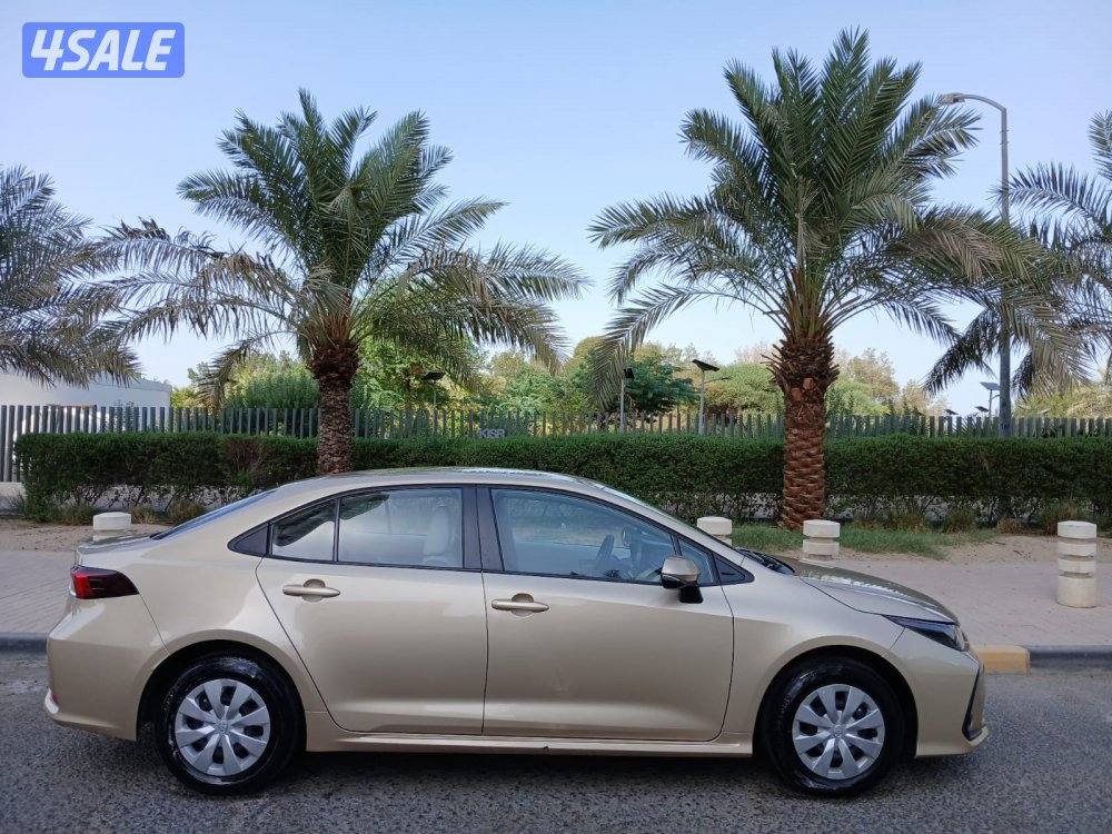 تويوتا كورولا 2022 ماشي ٥٨ كم بحاله ممتازه9