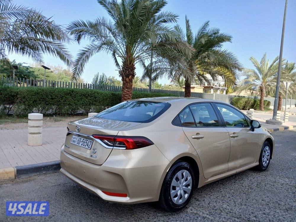 تويوتا كورولا 2022 ماشي ٥٨ كم بحاله ممتازه11