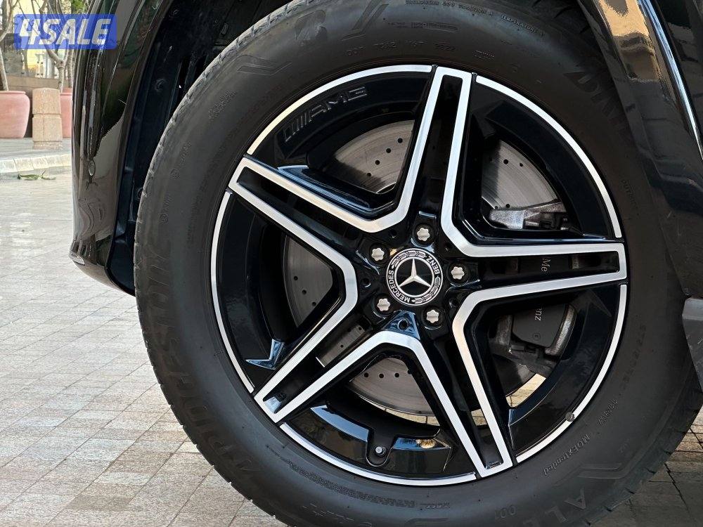 مرسيدسGLE450 كتAMG موديل2023 عداد45الف وارد الملا تحت الكفاله4