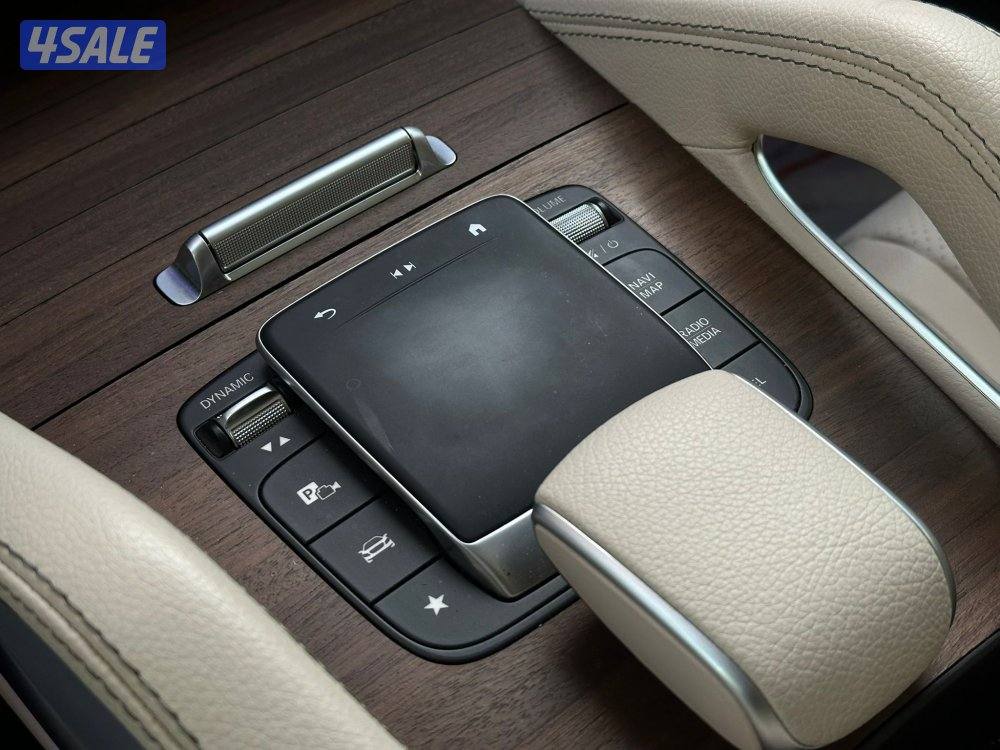 مرسيدسGLE450 كتAMG موديل2023 عداد45الف وارد الملا تحت الكفاله11