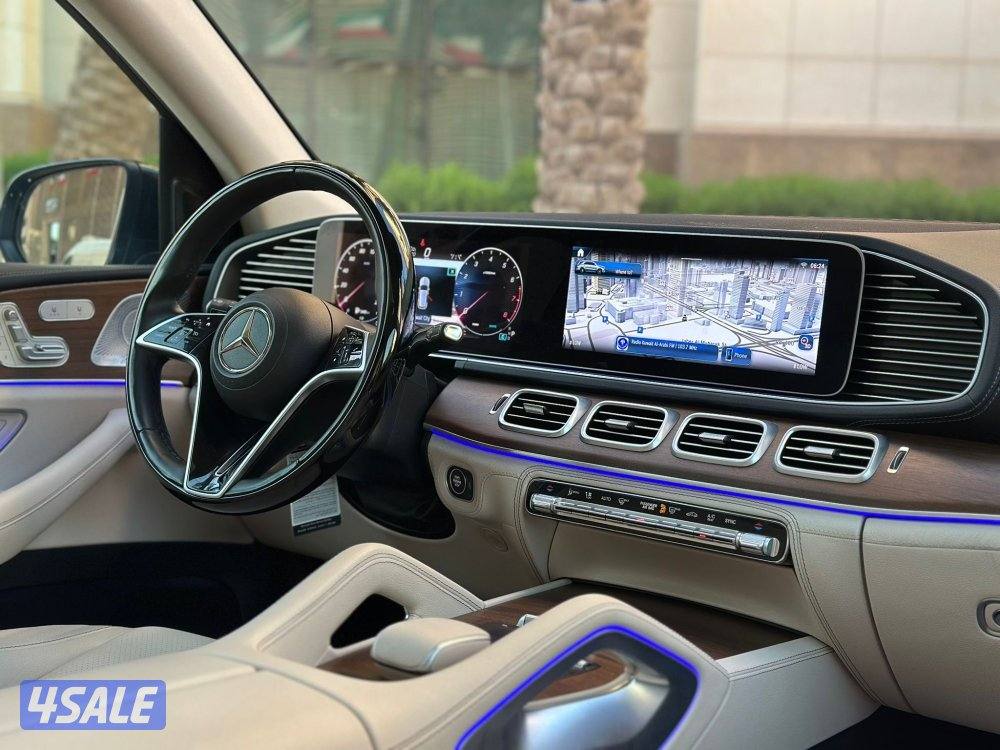 مرسيدسGLE450 كتAMG موديل2023 عداد45الف وارد الملا تحت الكفاله12
