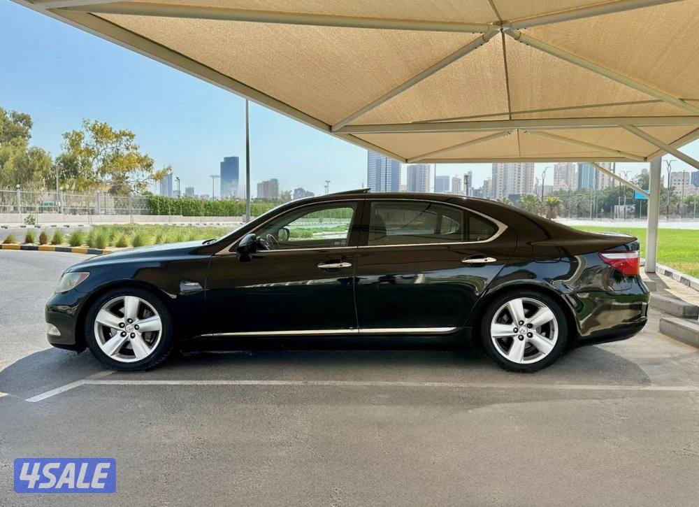 لكزس LS460L VIP - الموديل:2009 - العداد:1973