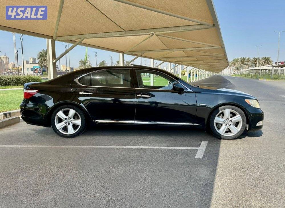 لكزس LS460L VIP - الموديل:2009 - العداد:1977