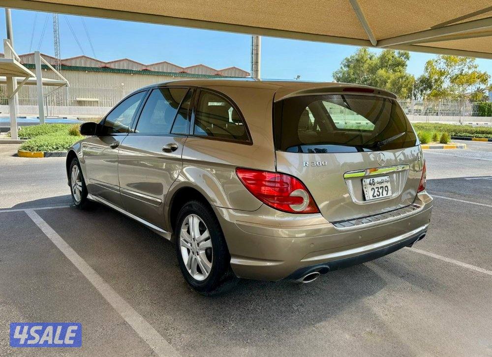 مرسيدس R300 - الموديل:2010 - العداد:1354