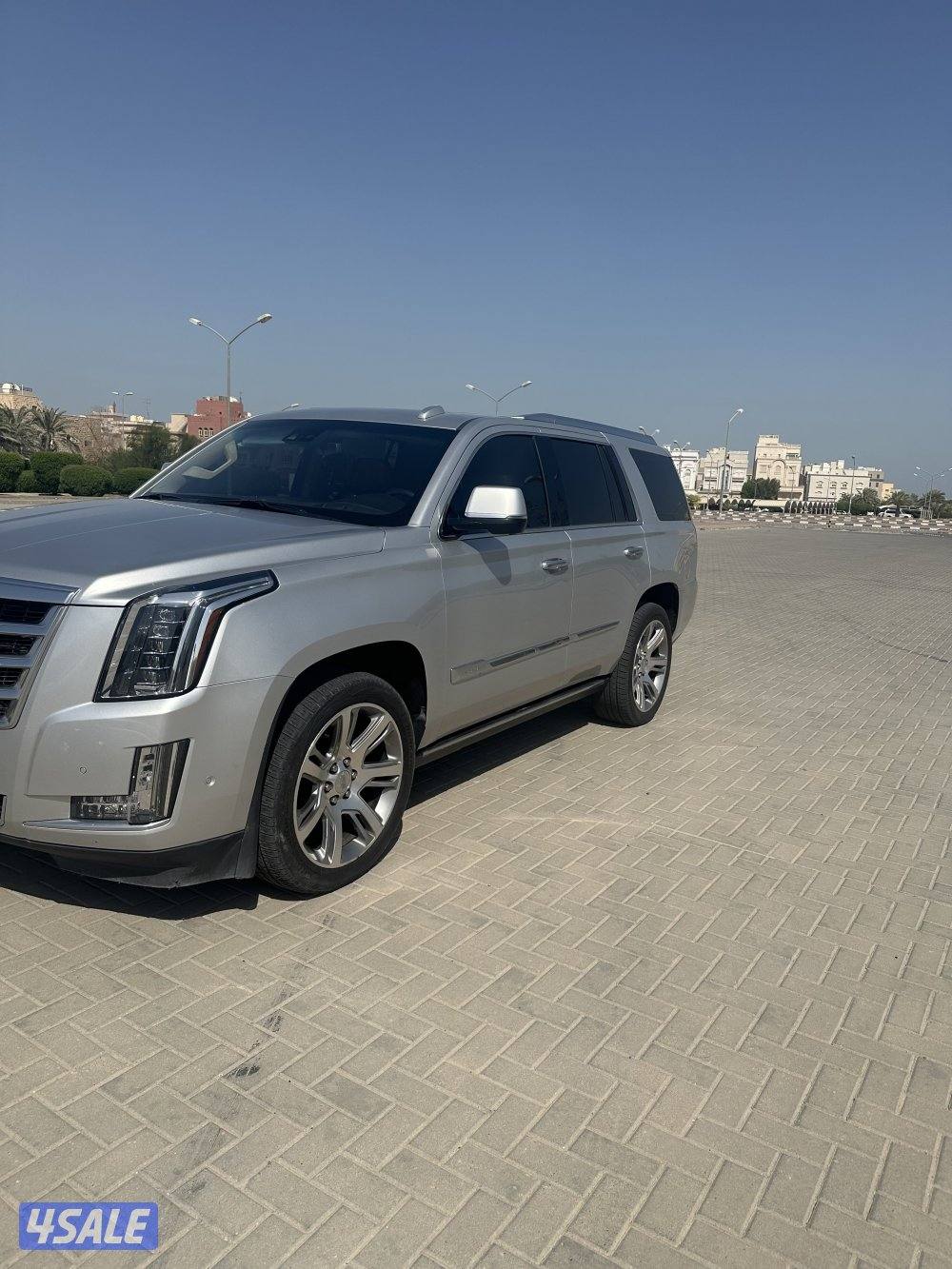 للبيع اسكليد بلاتينيوم مع تاهو شرط الفحص فل ابشن اعلي درجة3