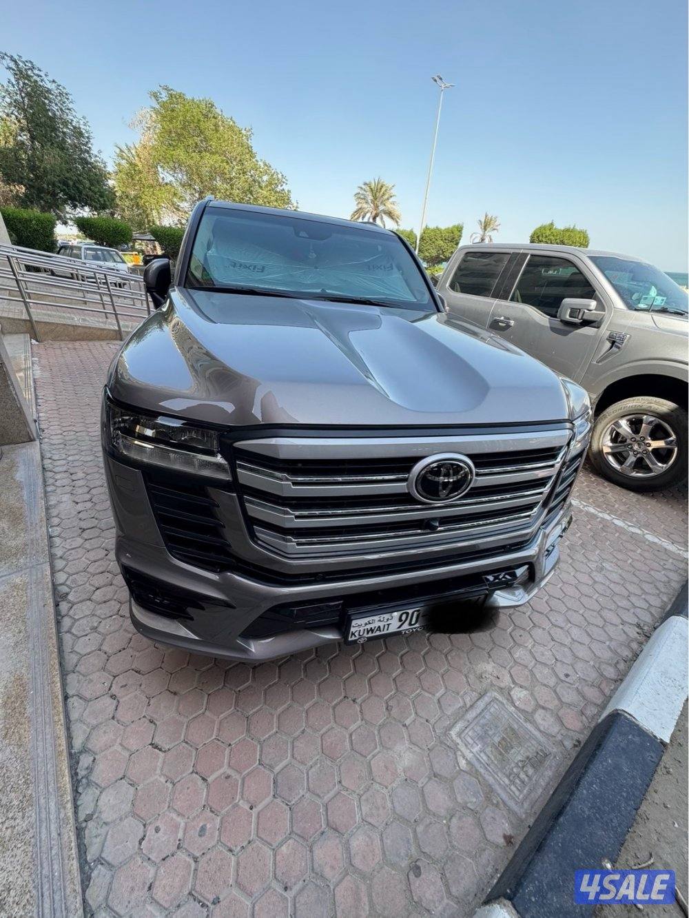 لاند كروزر GXR{تون تربو }AEROS بحالة الاصفار0