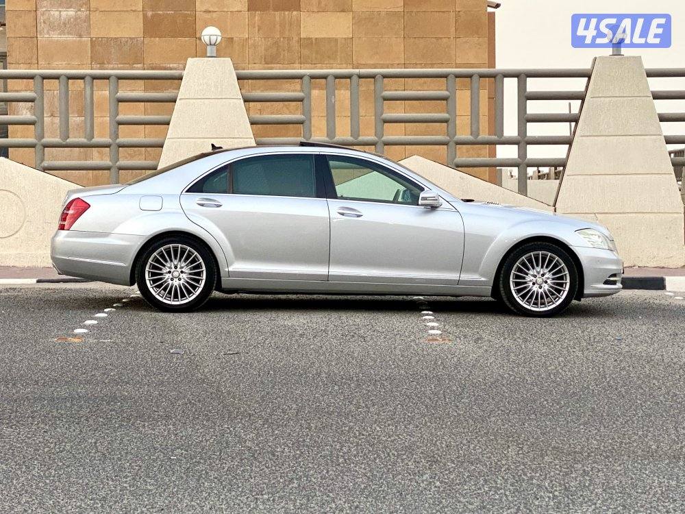 مرسيدس S300 وارد وكاله 2012 عداد 106 بحاله ممتازه3
