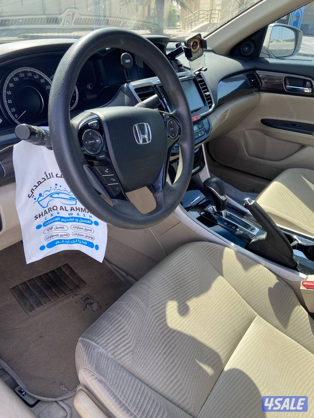 للبيع هوندا اكورد موديل ٢٠١٧ ماشي ٢١٢،٠٠٠ حالة الوكالة5