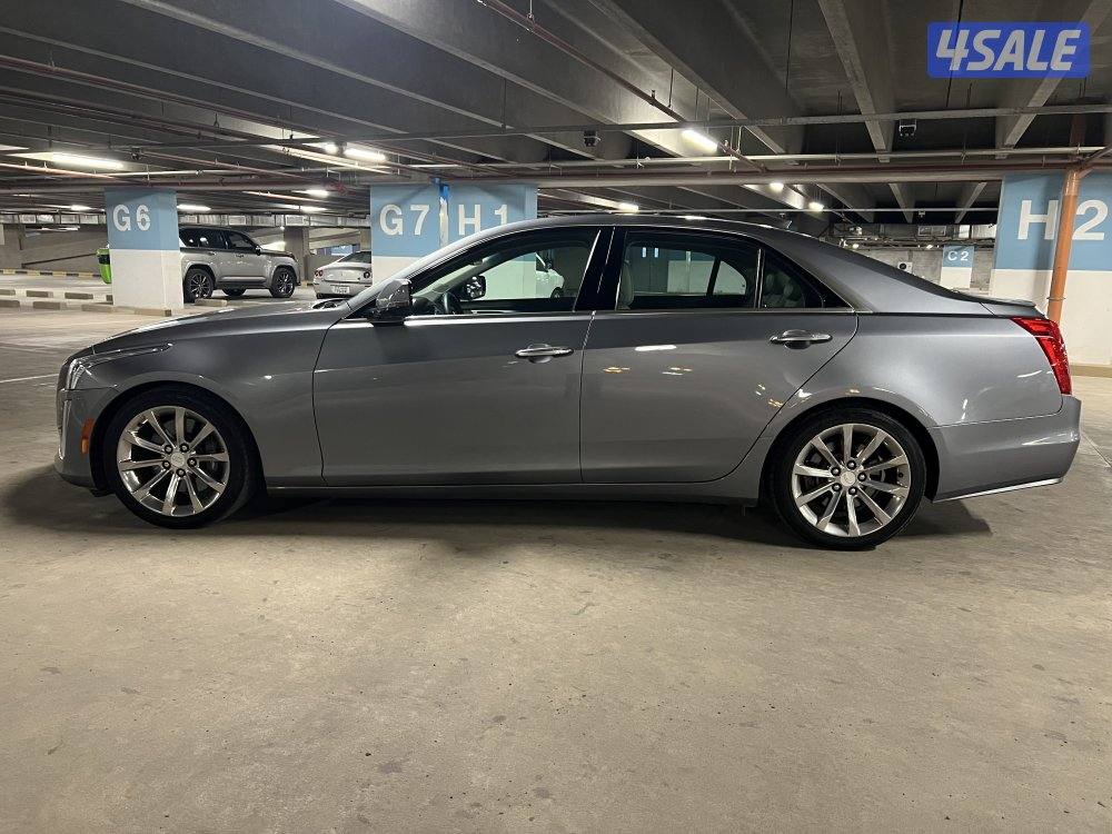 كاديلاك CTS موديل 2019 العداد 76 الف1