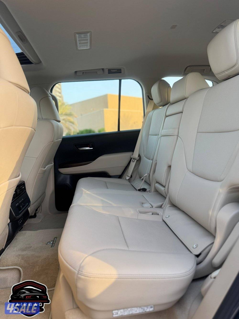 للبيع لاندكروزر GX-R AERO
(( موديل : 2022 ))
عداد : 65 الف صبغ الوكالة11