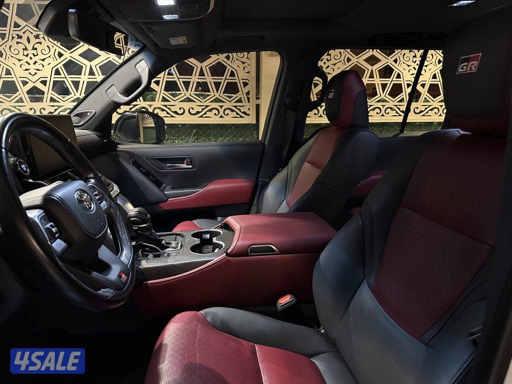 تويوتا لاند كروزر | GR SPORT7