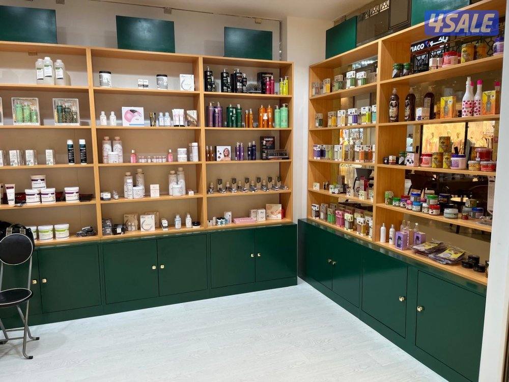 ستاندات او ارفف للايجار في مجمع الحمرا مول بالفروانيه4