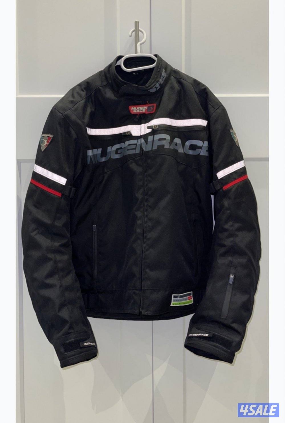 جناط lone rider وخوذ متنوعه وجاكيت9