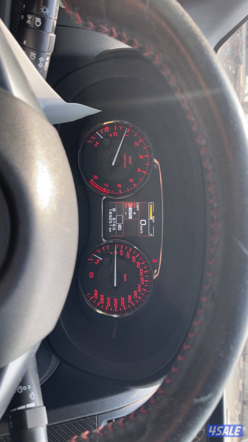 للبيع سوبارو wrx -STI موديل ٢٠١٥6