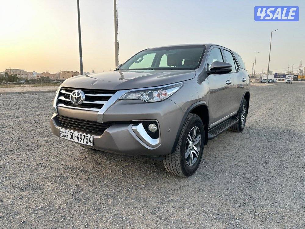 تويوتا فورتنر ٢٠١٩ بحالة ممتازة0