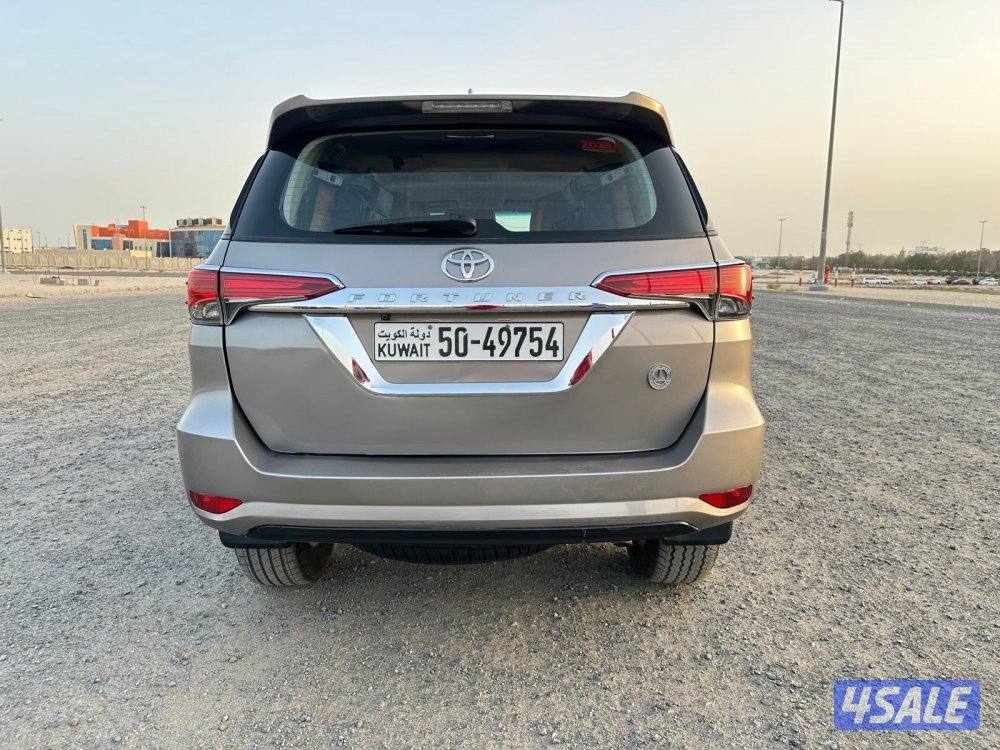 تويوتا فورتنر ٢٠١٩ بحالة ممتازة4