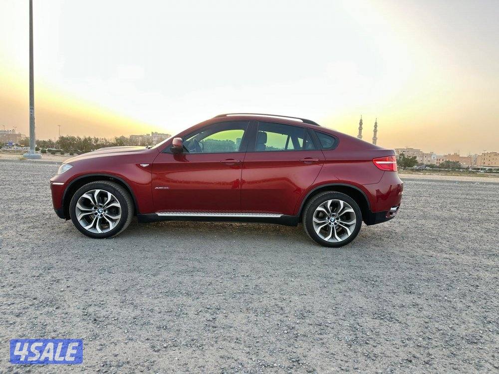 BMW X6 موديل ٢٠١٤ صبغ وكالة عداد قليل9
