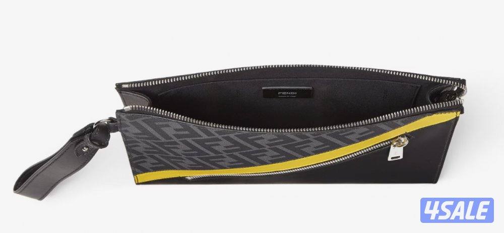 Fendi Pouch Bag2