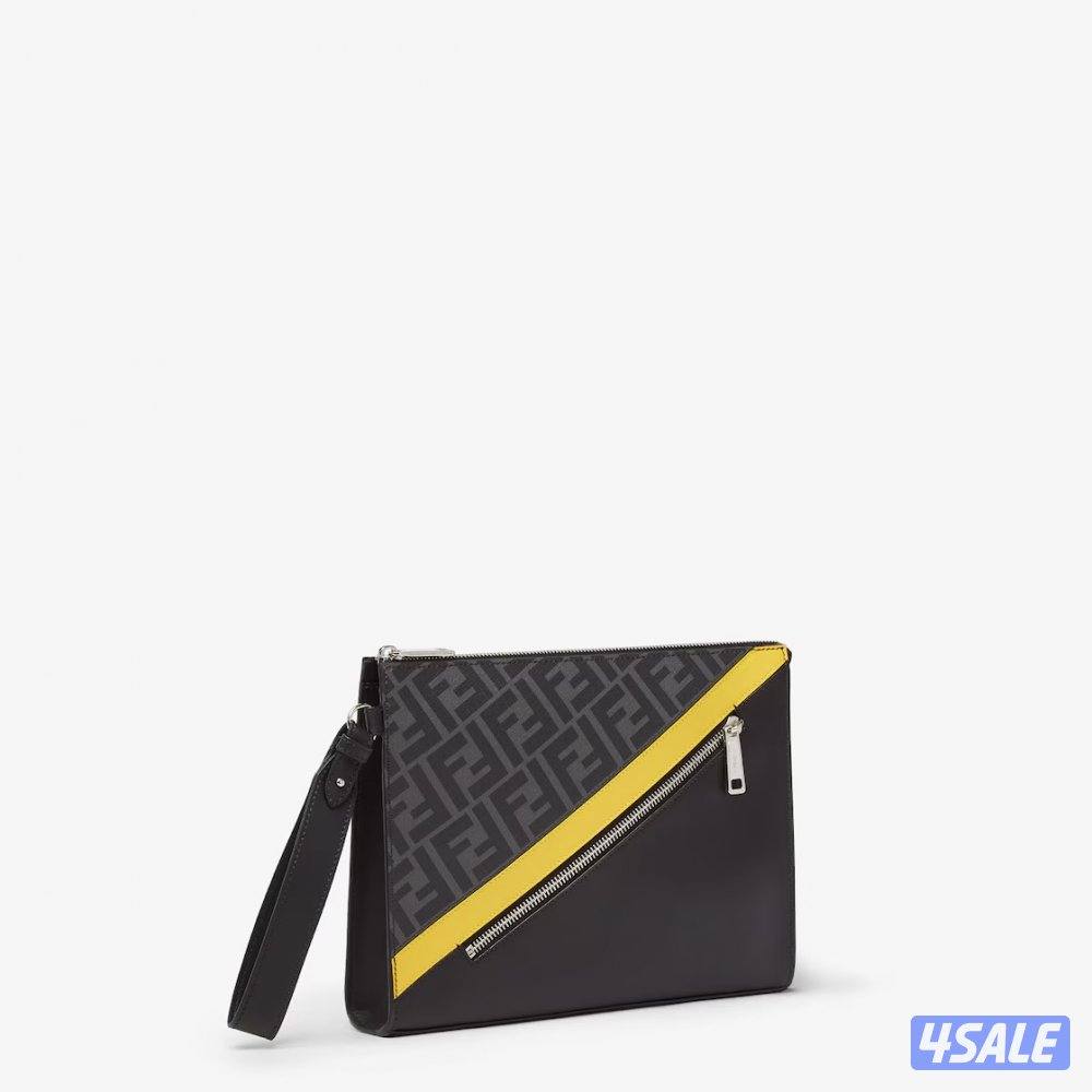 Fendi Pouch Bag4