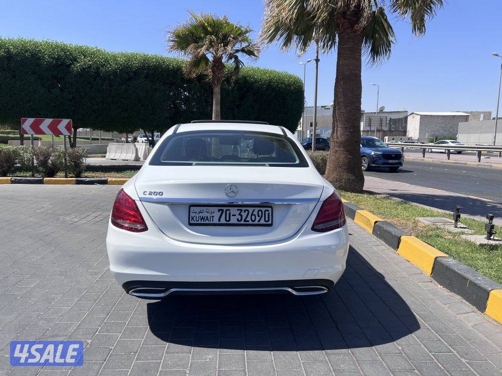 مرسيدس C200 بحالة الوكالة2