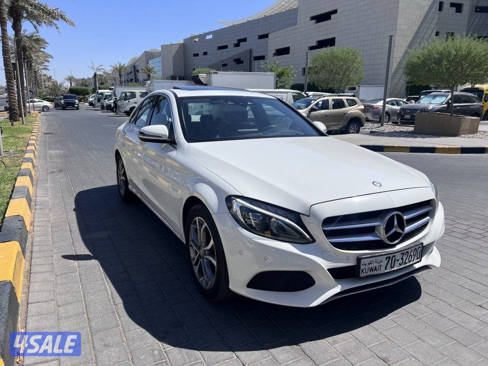 مرسيدس C200 بحالة الوكالة4