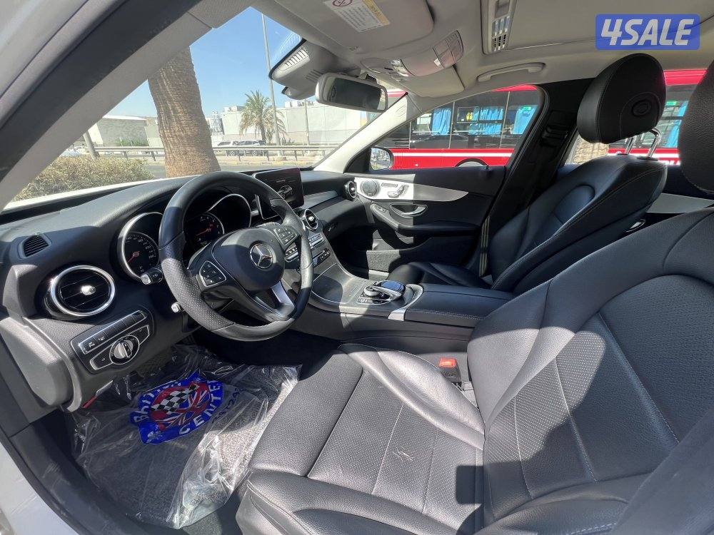 مرسيدس C200 بحالة الوكالة9