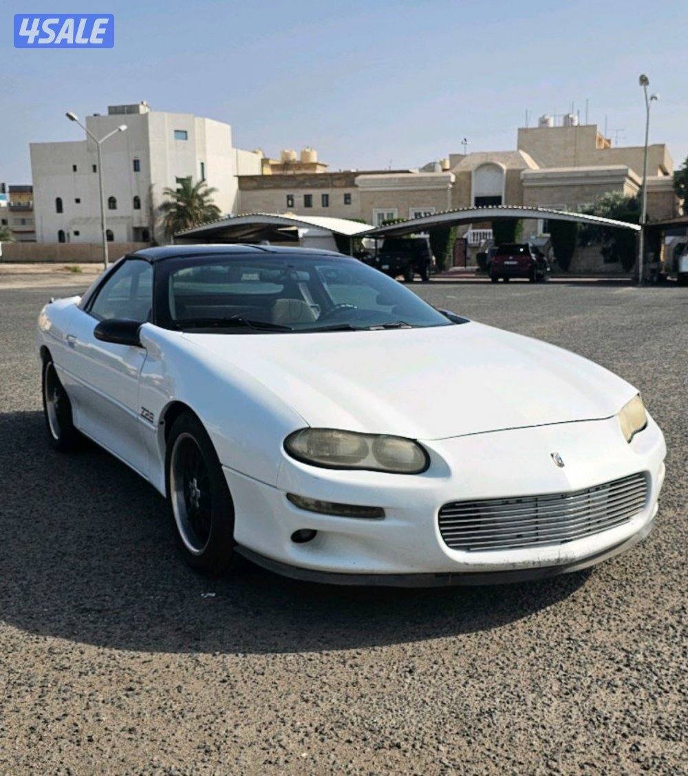 كمارو 1999 z281