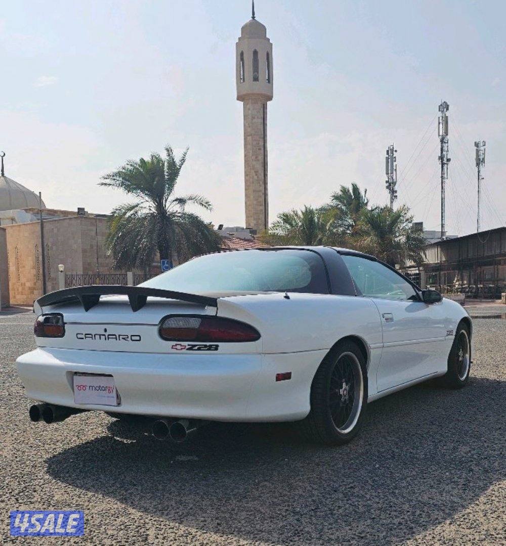 كمارو 1999 z283