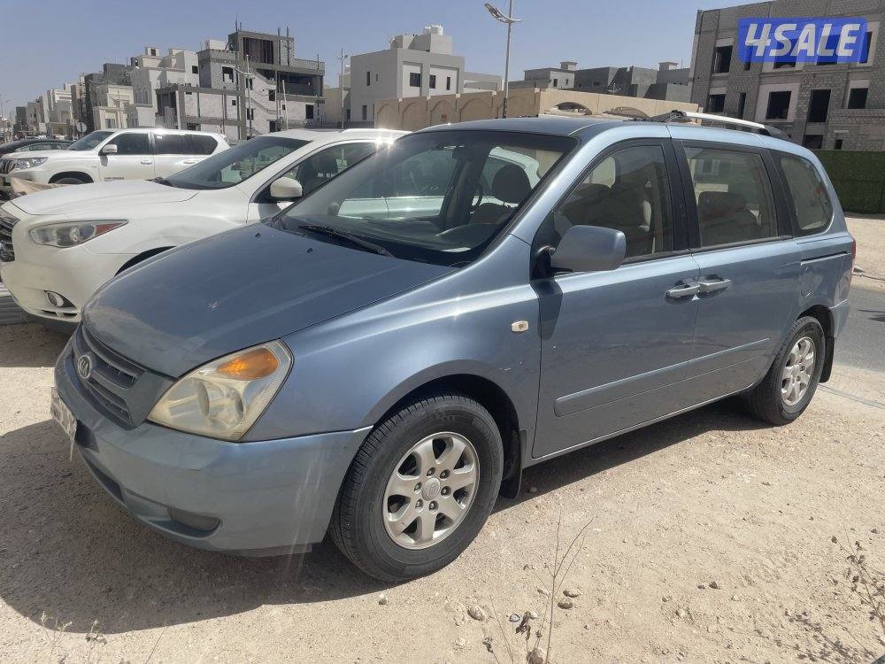 للبيع كيا كرنفال موديل ٢٠١٠ صبغ الوكالة0