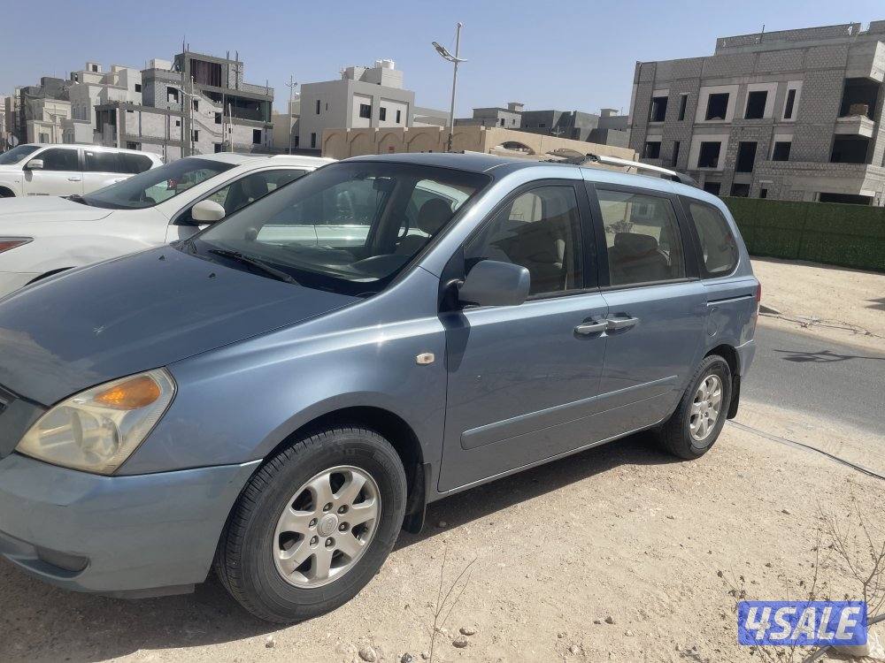 للبيع كيا كرنفال موديل ٢٠١٠ صبغ الوكالة2