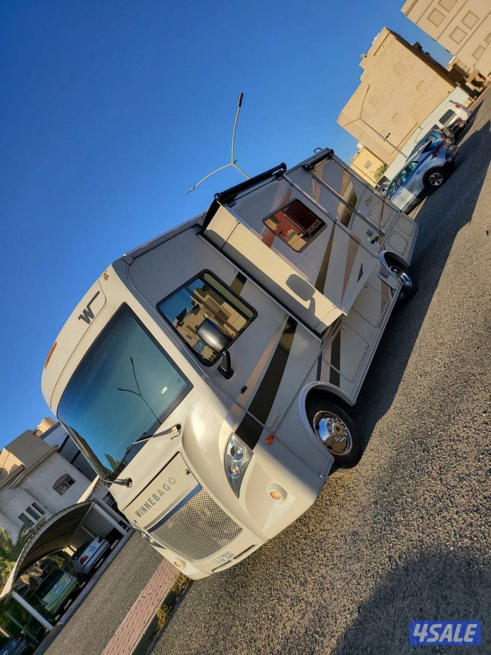 للبيع كلاس A  الحجم 27قدم 3 توسعات10