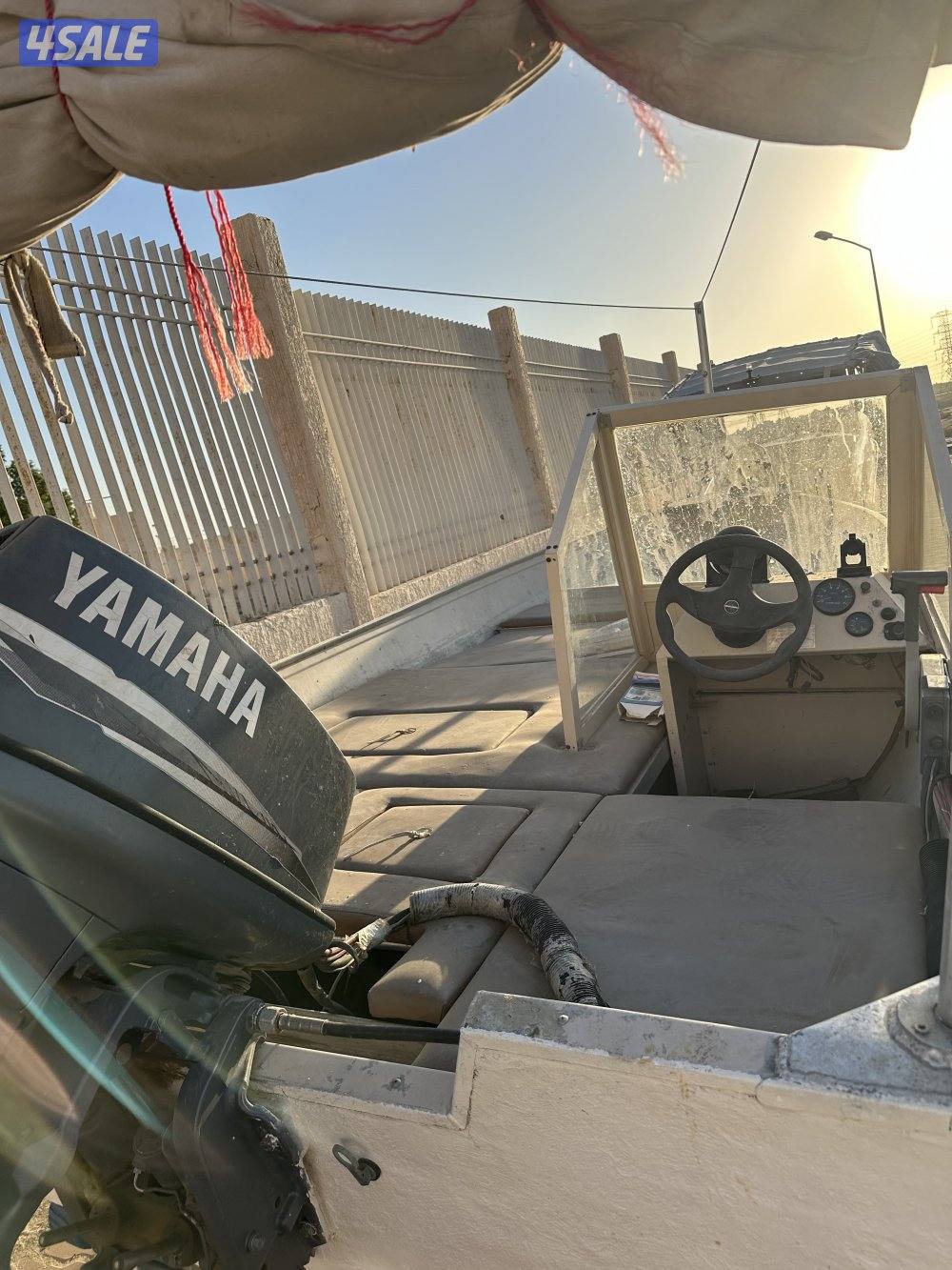 للبيع طراد المنيوم كريست لاينر ١٨ قدم1