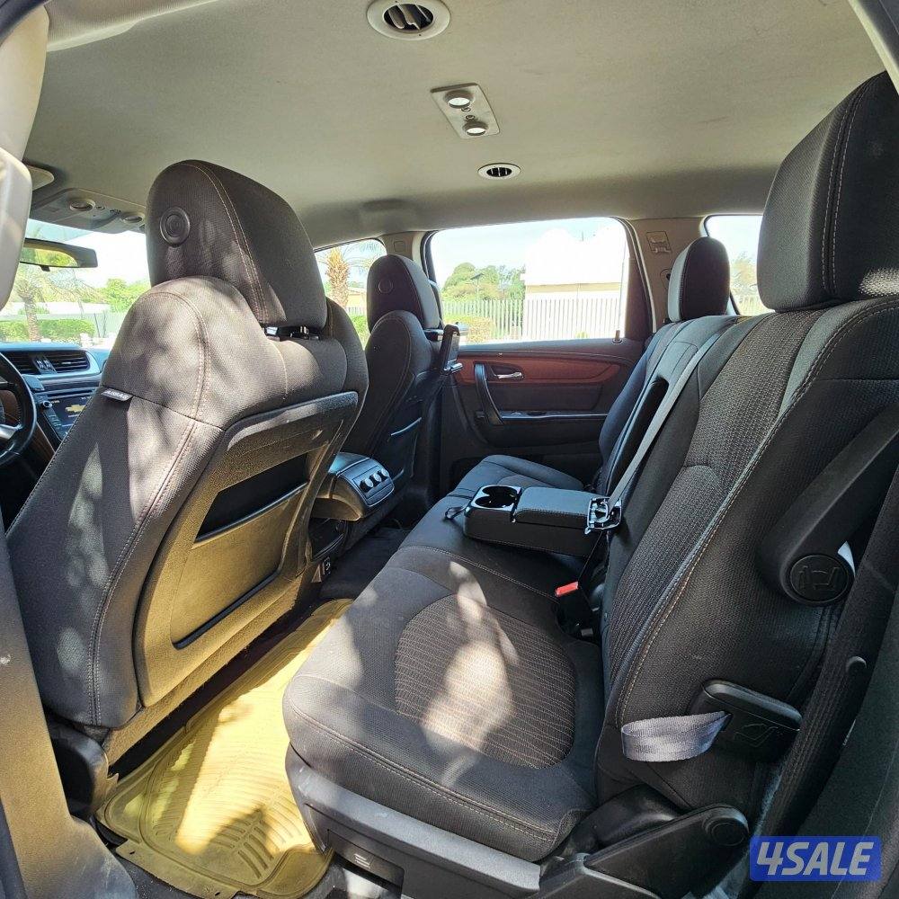 شيفروليه ترافيرس بيضا للبيع1