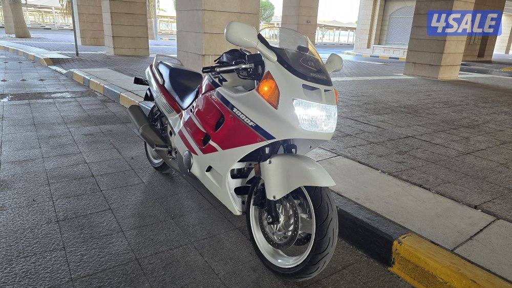للبيع cbr 1000F موديل ١٩٩٠ بحاله نادرة3