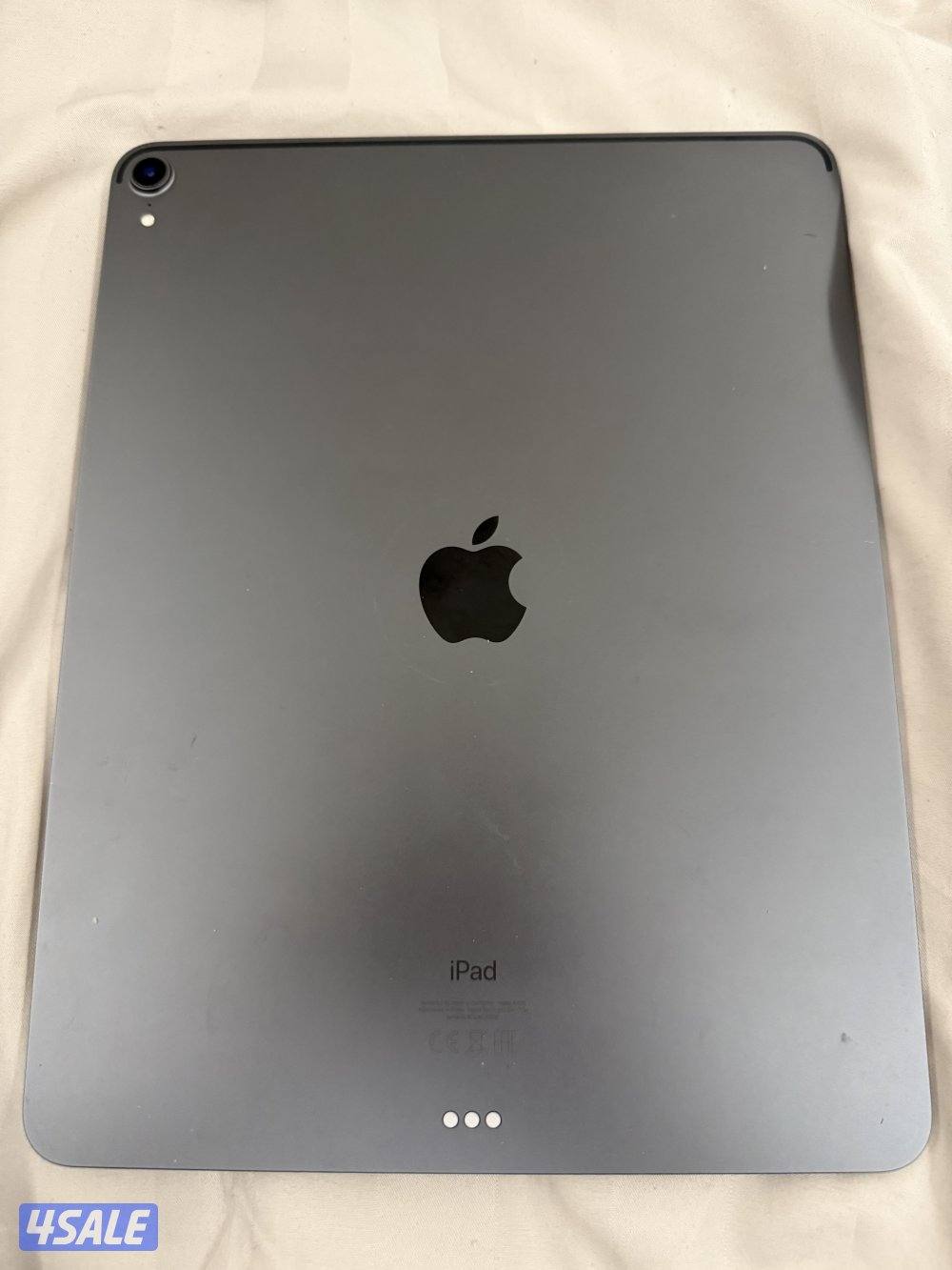 ايباد برو الكبير نظيف جدا0