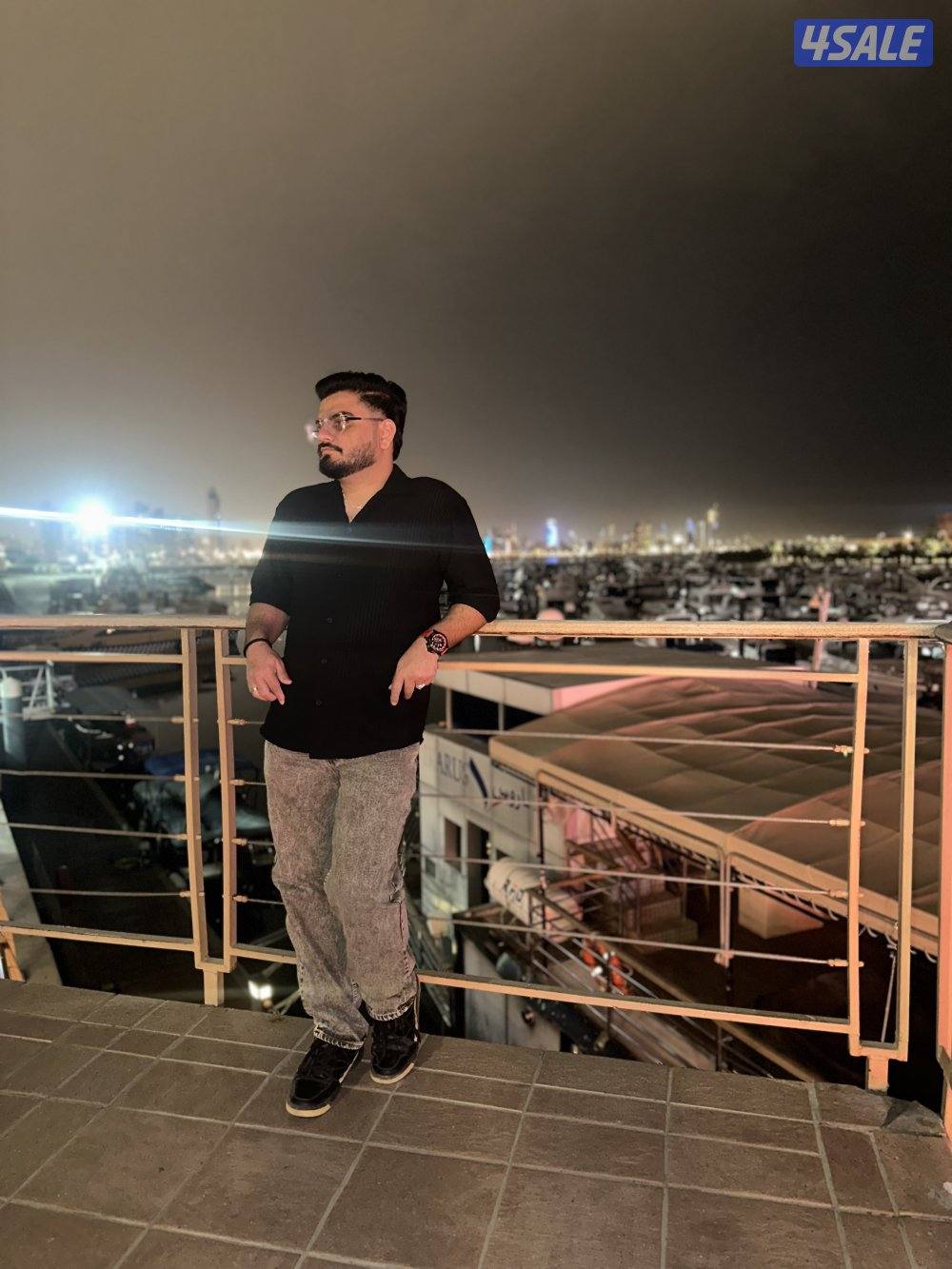 السلام عليكم انا هندي دوير وظيفة خبره في مبيعات او مسوليه مدير مراسل0