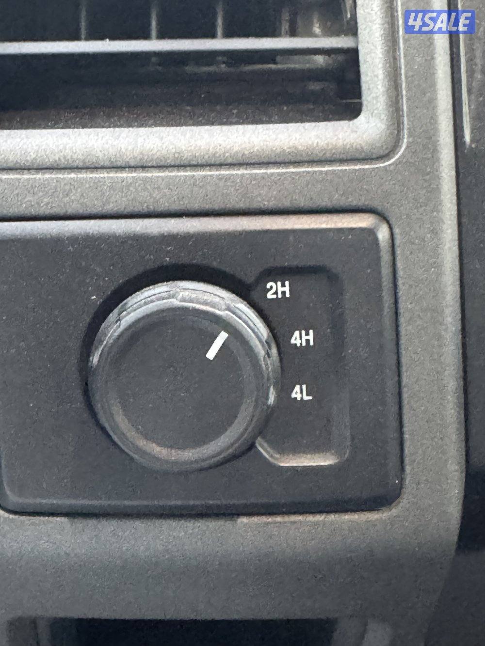 للبيع وانيت فورد F250 موديل 201910