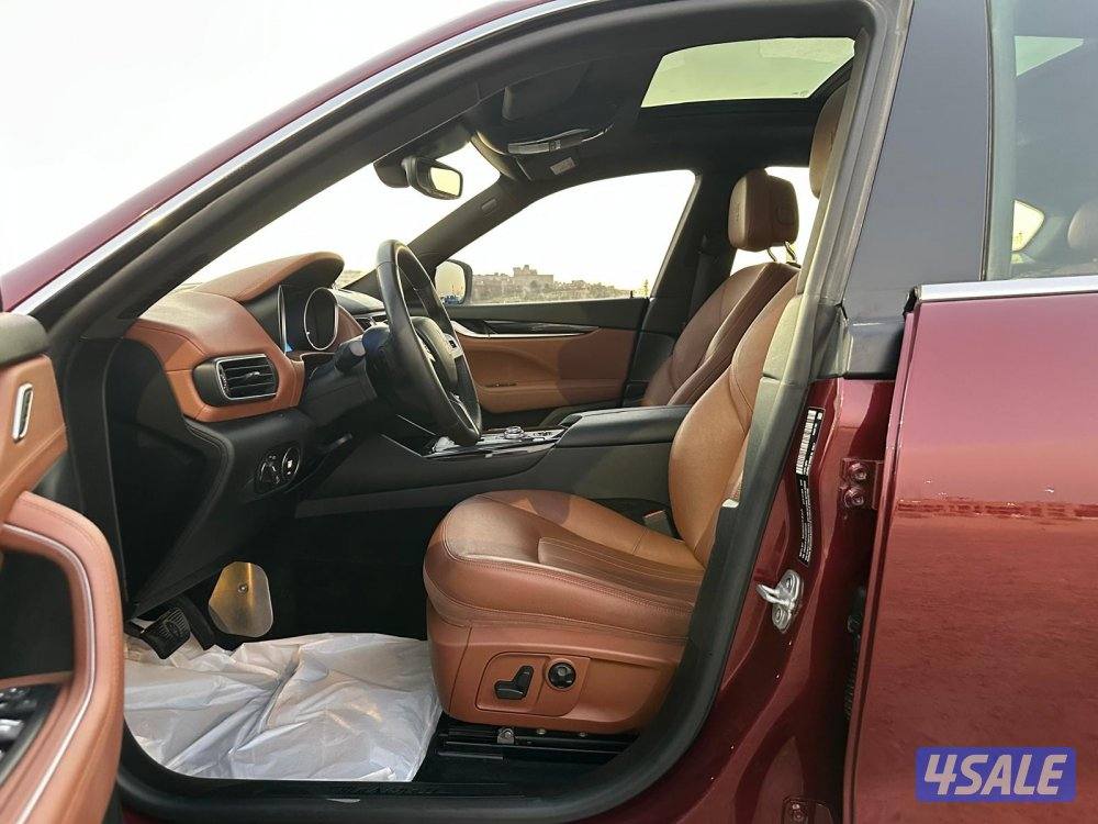 مازيراتي ليفانتي موديل ٢٠١٨ بحالة الوكالة2