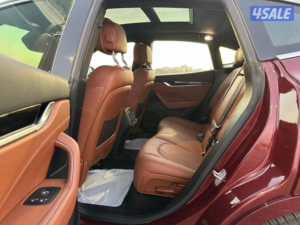 مازيراتي ليفانتي موديل ٢٠١٨ بحالة الوكالة4