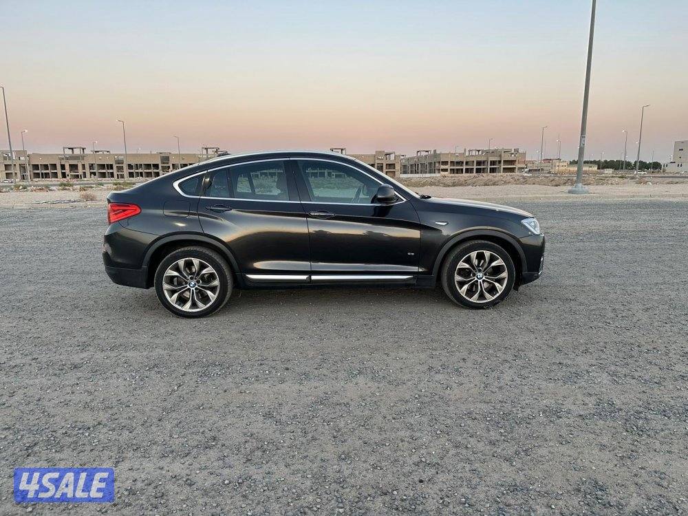 بي ام X4 موديل ٢٠١٦ بحالة الوكالة9