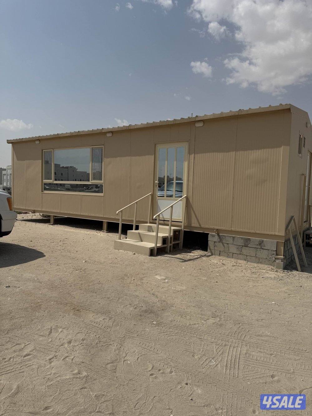 شاليه ثابت طول ٤ في ١٠ ساندوتش بنل شبه جديد استعمال سنة واحدة0