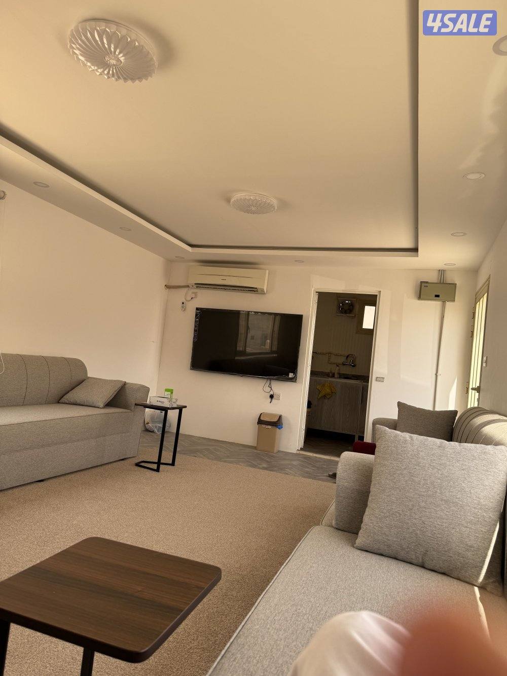 شاليه ثابت طول ٤ في ١٠ ساندوتش بنل شبه جديد استعمال سنة واحدة1