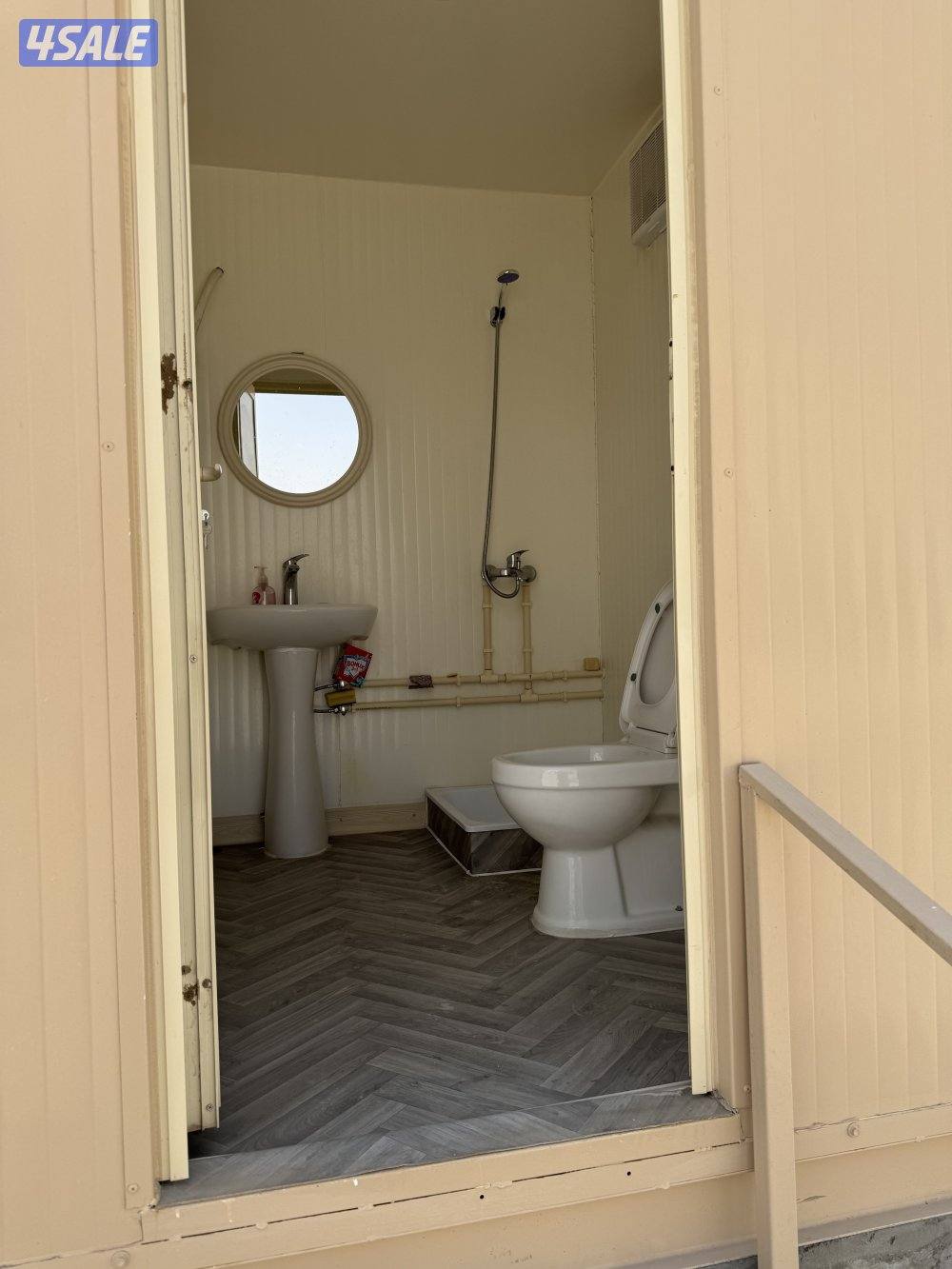 شاليه ثابت طول ٤ في ١٠ ساندوتش بنل شبه جديد استعمال سنة واحدة2